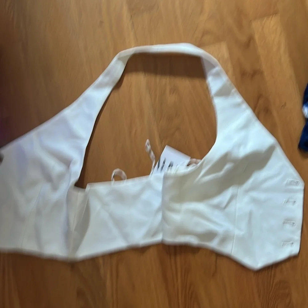 Zara BNWT Halter cropped vest, Sz M - Picture 3 of 3